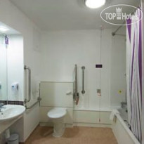 Premier Inn Stansted Airport Ванная комната