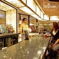 DoubleTree by Hilton Hotel Dartford Bridge