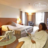 DoubleTree by Hilton Hotel Dartford Bridge