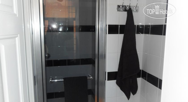 New photos from tourists Bradleys Hotel 2*