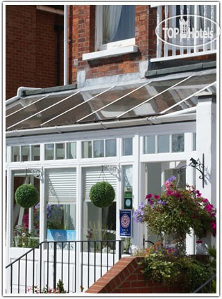 Hotel photo Coast Guest House 4*
