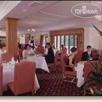 Oxford Thames Four Pillars 