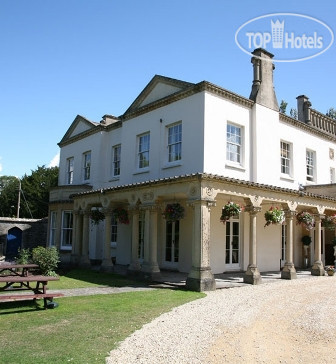 Hotel photo Chewton Place 3*