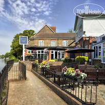 Mercure London Staines Hotel 