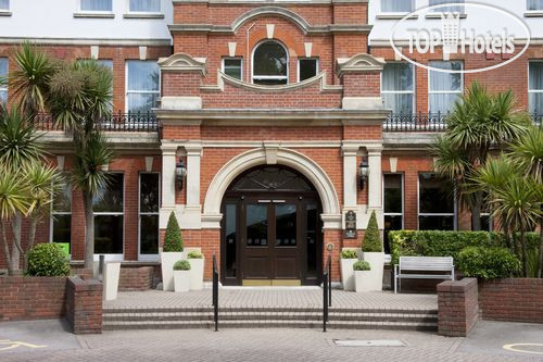 Hotelier's photos Holiday Inn Farnborough 3*