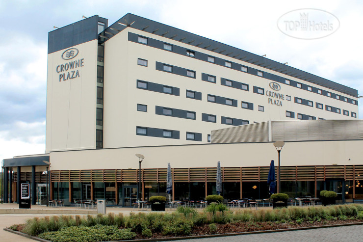 Hotel photo Crowne Plaza Reading East 4*
