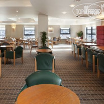 Holiday Inn Express London - Luton Airport 