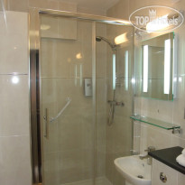 Days Hotel Gatwick