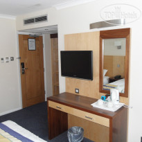 Days Hotel Gatwick