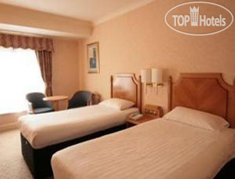 New photos from tourists Ramada Farnham 3*