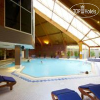 De Vere Village Swindon Бассейн