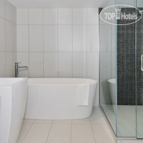 Black Swan Lakeside Boutique Hotel