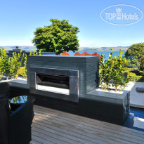 Black Swan Lakeside Boutique Hotel
