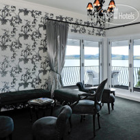 Black Swan Lakeside Boutique Hotel