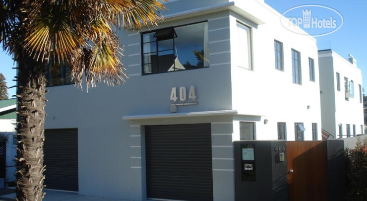 Hotelier's photos 404 On Trafalgar 4*