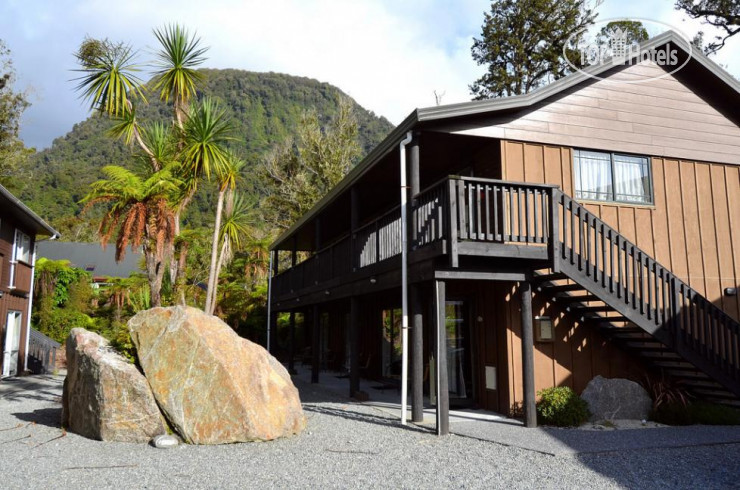 Hotel photo Rainforest Retreat 4*