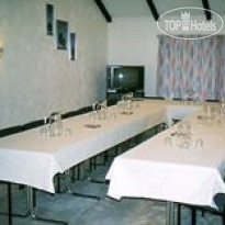 Oakwood Manor 