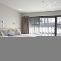 Arthurs Court Motor Lodge 
