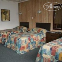 Gothic Heights Motel 