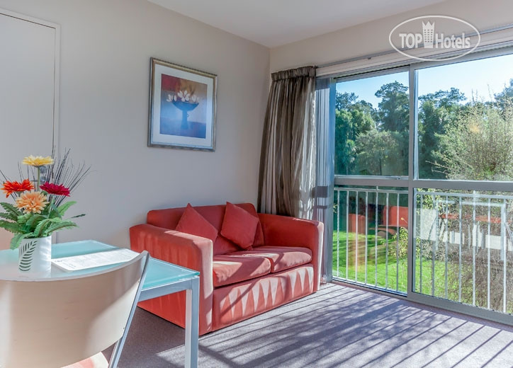 New photos from tourists 166 Majestic Court Motel 4*