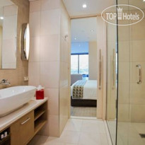 The Rees Hotel & Luxury Apartments