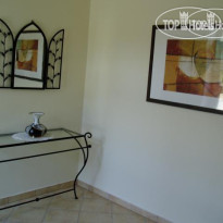 Gombas Kuria Mension 