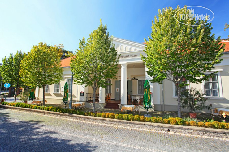 Hotelier's photos Blaha Lujza 3*