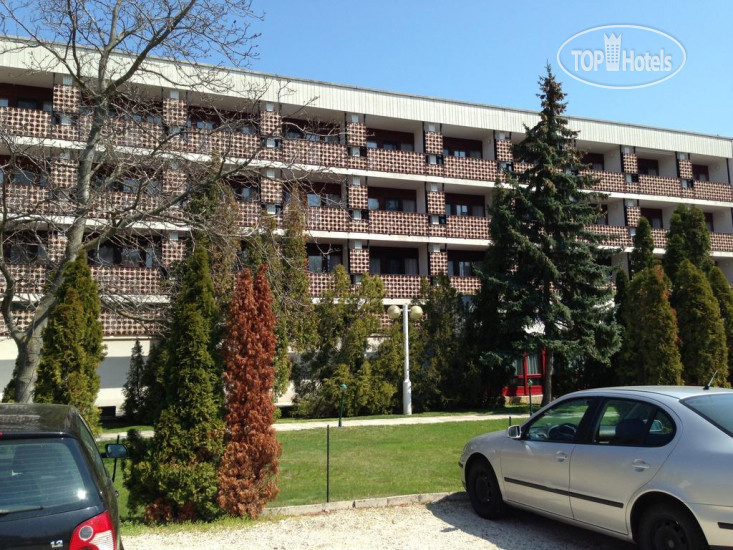 Hotel photo Uni 3*