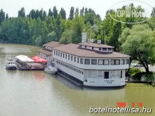 Botel Hotel Lisa 3*