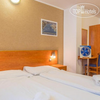 Easy Star Hotel