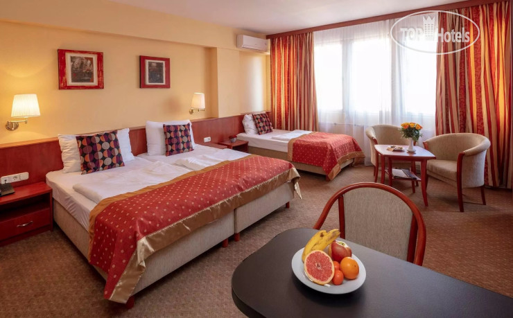 Hotel photo Charles 3*