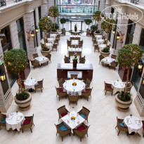 Corinthia Hotel Budapest The always-teeming Brasserie a