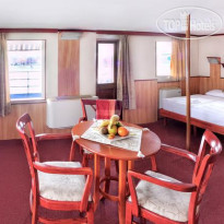 Fortuna Boat Hotel & Restaurant
