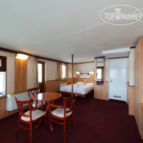 Fortuna Boat Hotel & Restaurant
