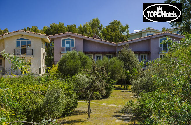 Hotelier's photos The Small Village 3*