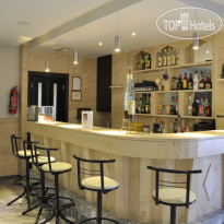 Dimitris Paritsa Бар