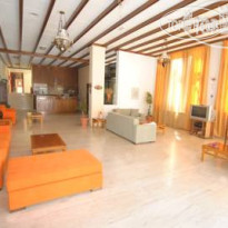 Iris Вестибюль