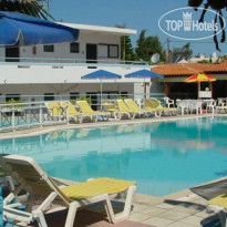 Yannis Apartments