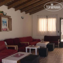 Peters Kool Pool Studios and Apartments 