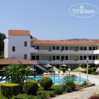 Theatraki Apartments 