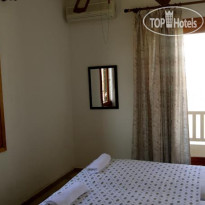 Elenis Rooms 