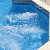 Avantis Suites Hotel 