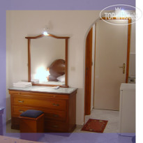 Costantonia Apartments 