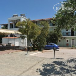 Abelia Studios & Apts