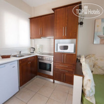Erietta Apartments 