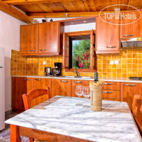 Liuba Houses
