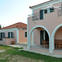 Lennas Villas 