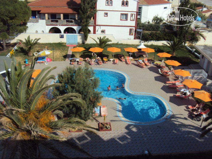 New photos from tourists Montreal Hotel 2*