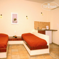 Doras Apartments & Studios