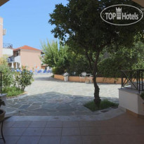 Doras Apartments & Studios